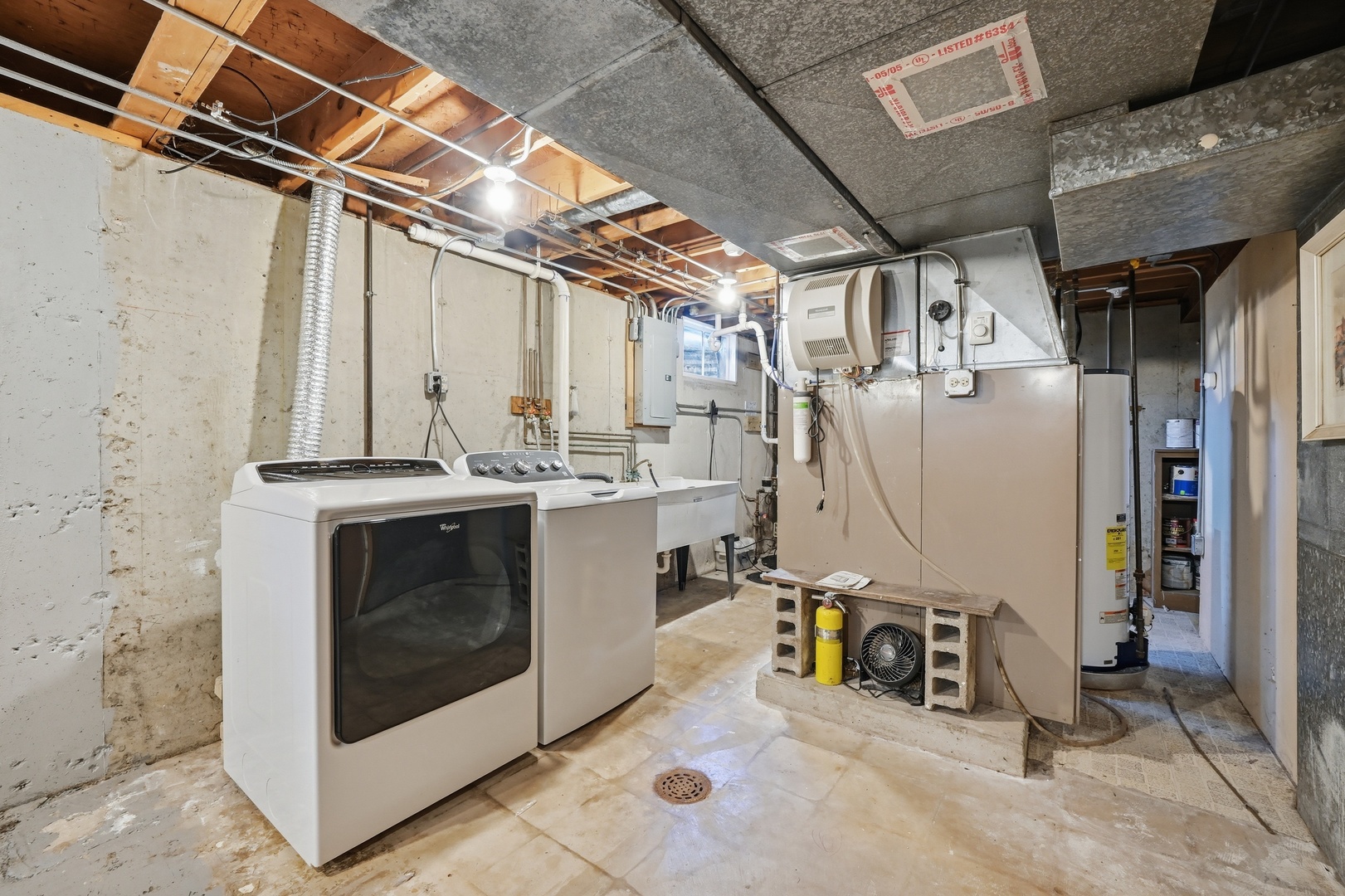 203 Fairview Drive, St. Charles, IL 60174