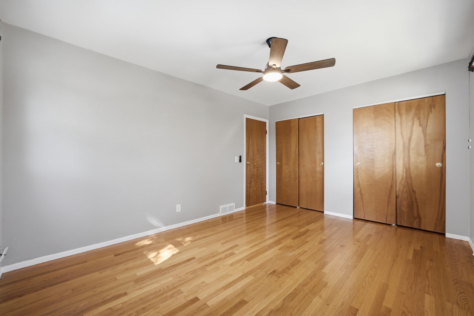 203 Fairview Drive, St. Charles, IL 60174