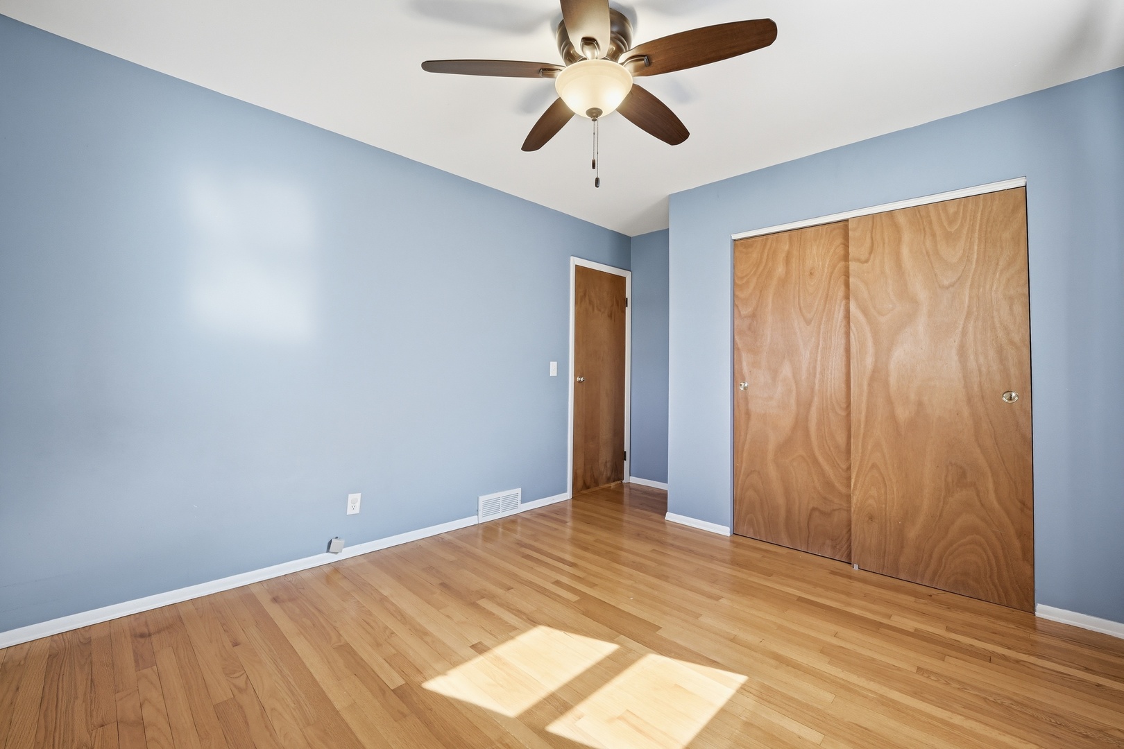 203 Fairview Drive, St. Charles, IL 60174