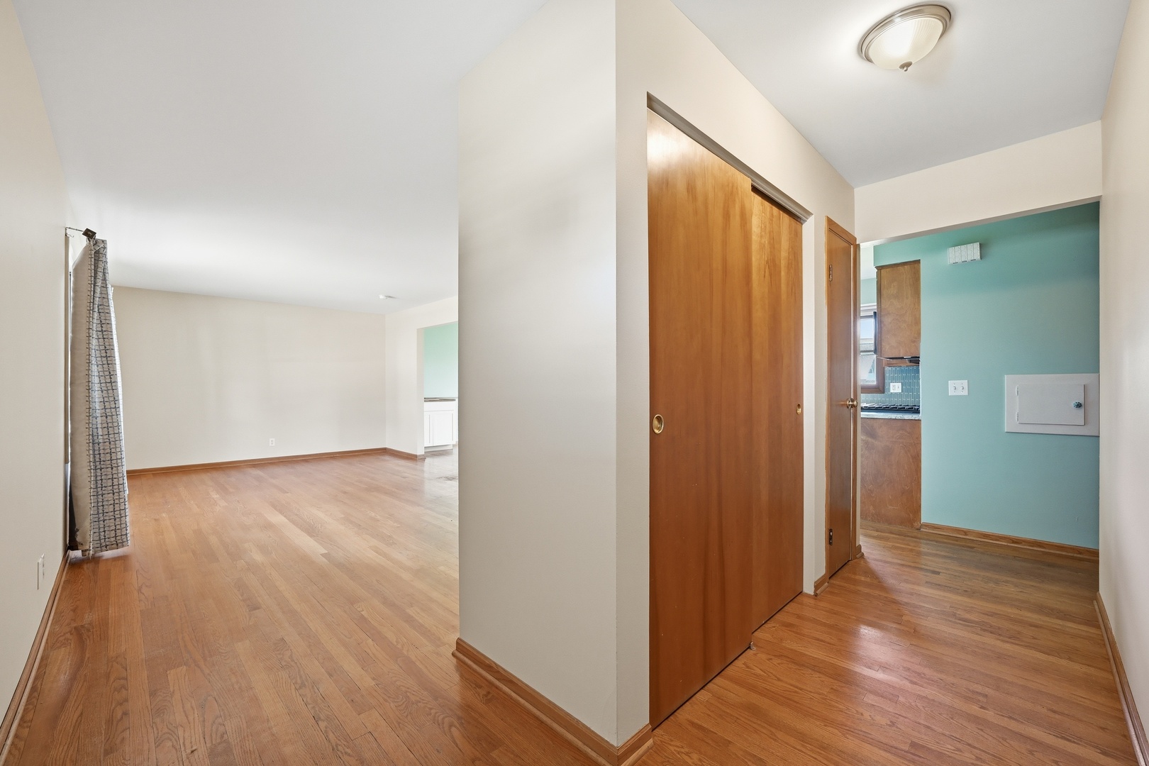 203 Fairview Drive, St. Charles, IL 60174