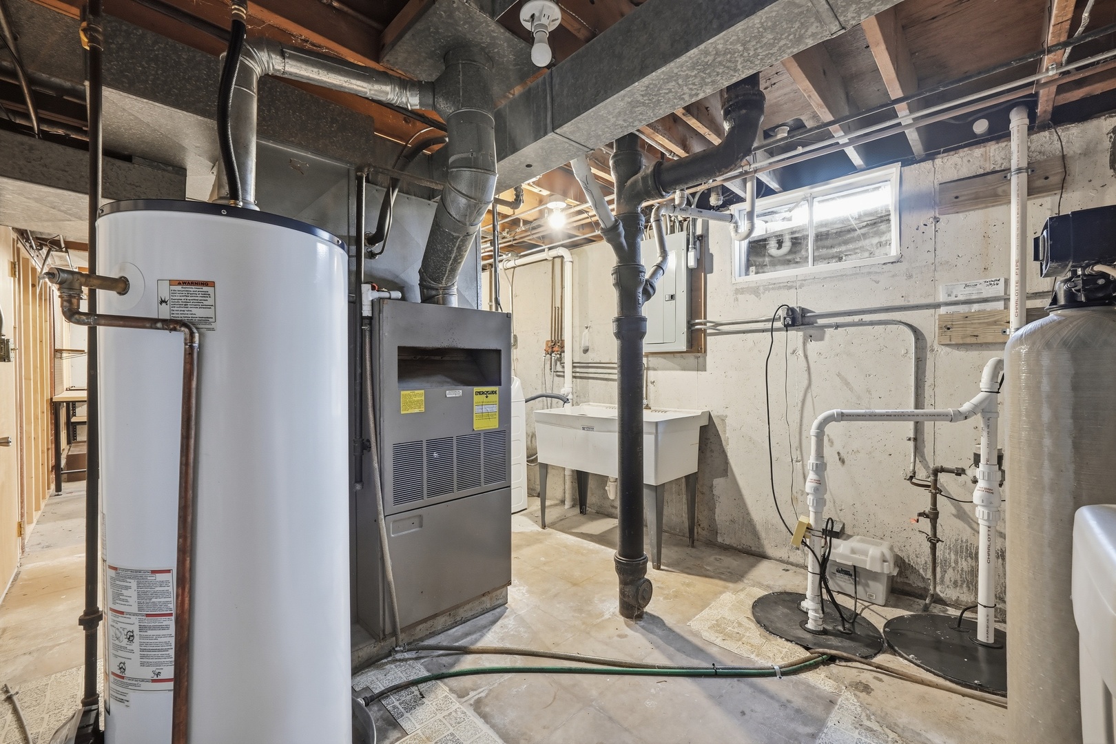 203 Fairview Drive, St. Charles, IL 60174