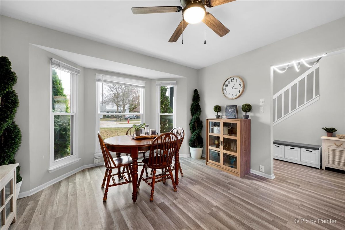 6 Juniper Court, Streamwood, IL 60107