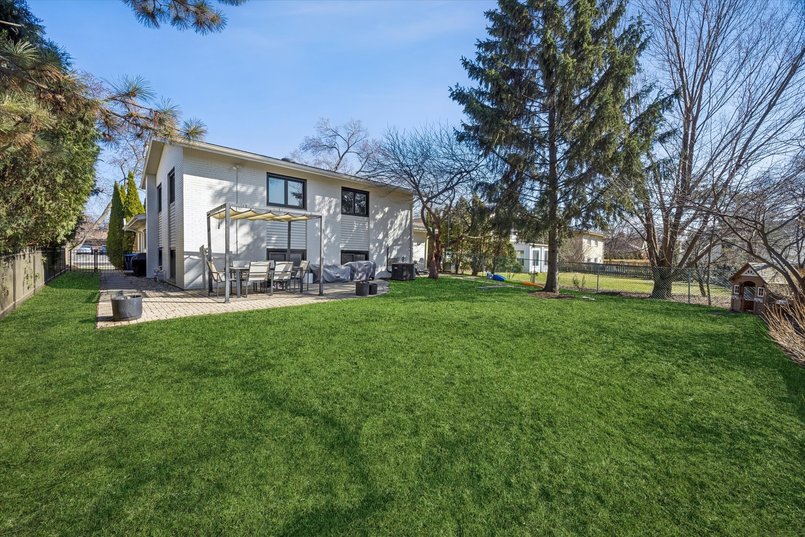 5312 HOWARD Avenue, Western Springs, IL 60558