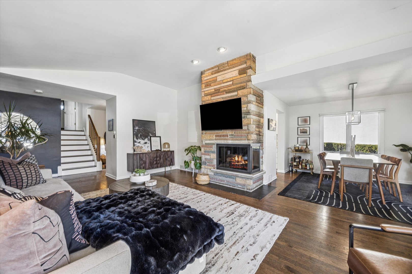 5312 HOWARD Avenue, Western Springs, IL 60558