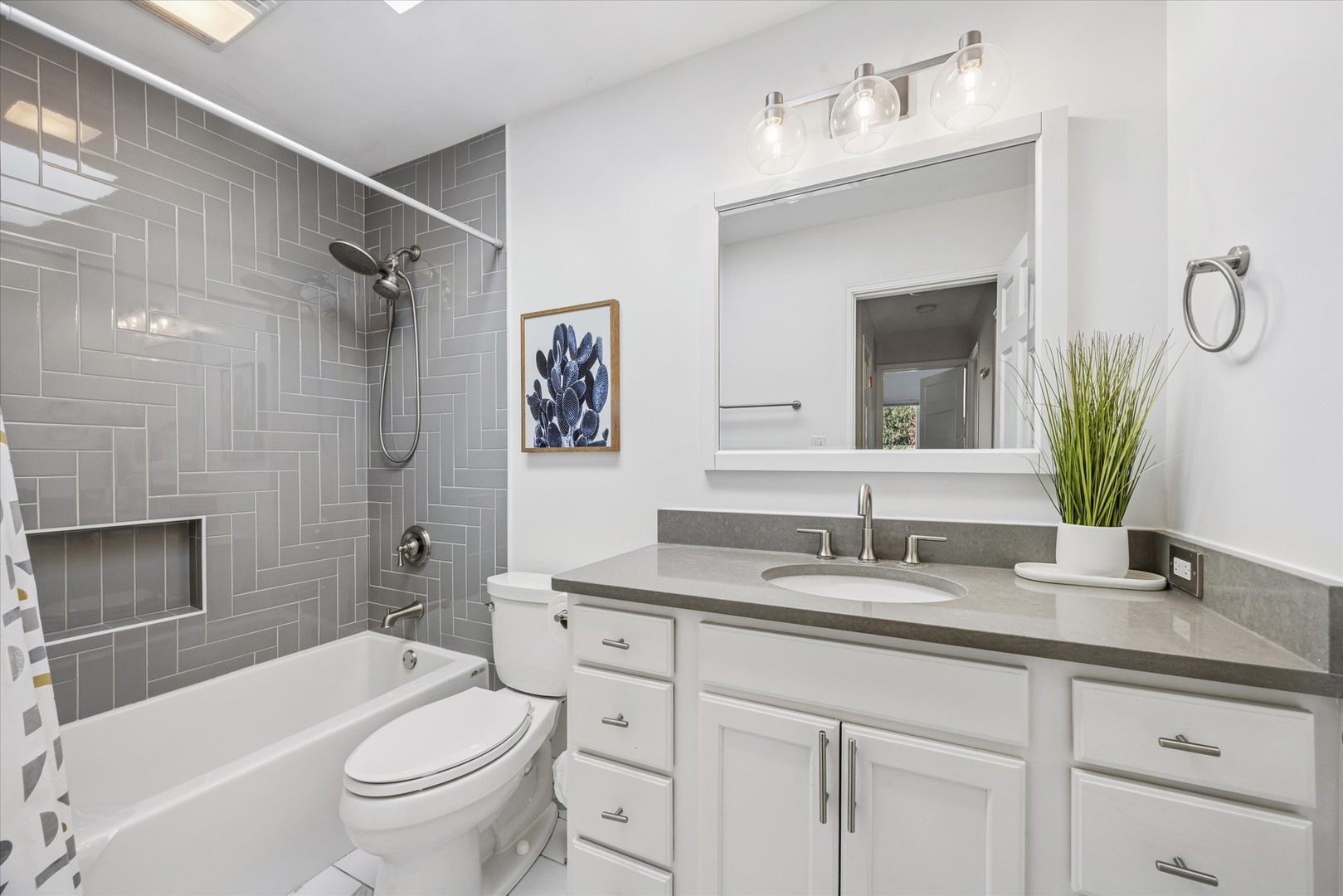 5312 HOWARD Avenue, Western Springs, IL 60558