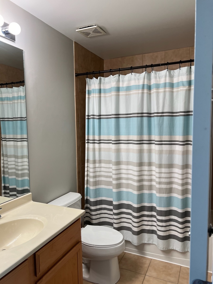 705 N KEYSTONE Lane, Vernon Hills, IL 60061