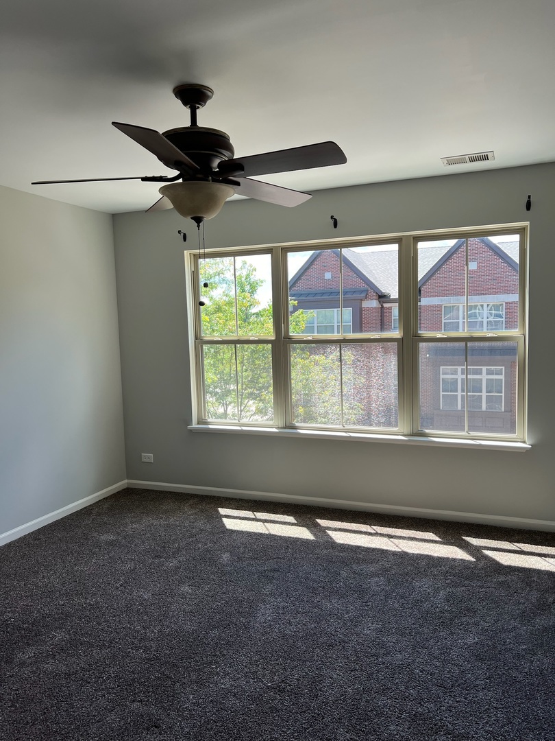 705 N KEYSTONE Lane, Vernon Hills, IL 60061