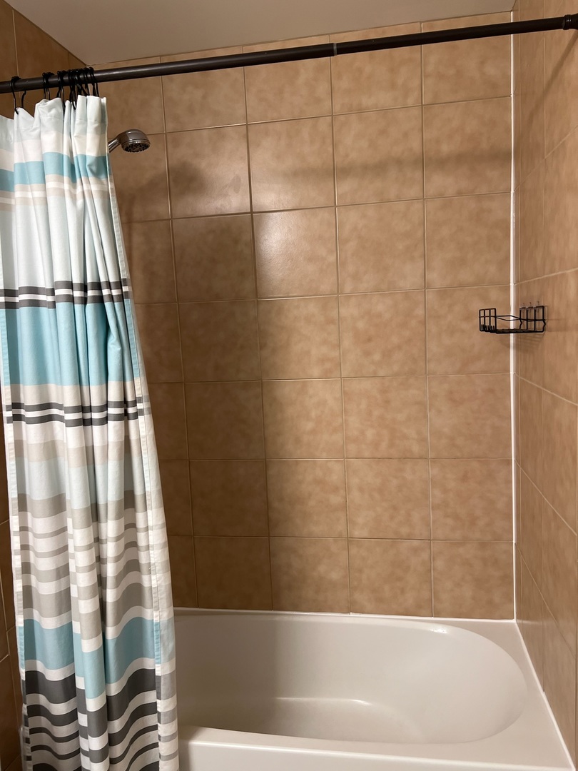 705 N KEYSTONE Lane, Vernon Hills, IL 60061