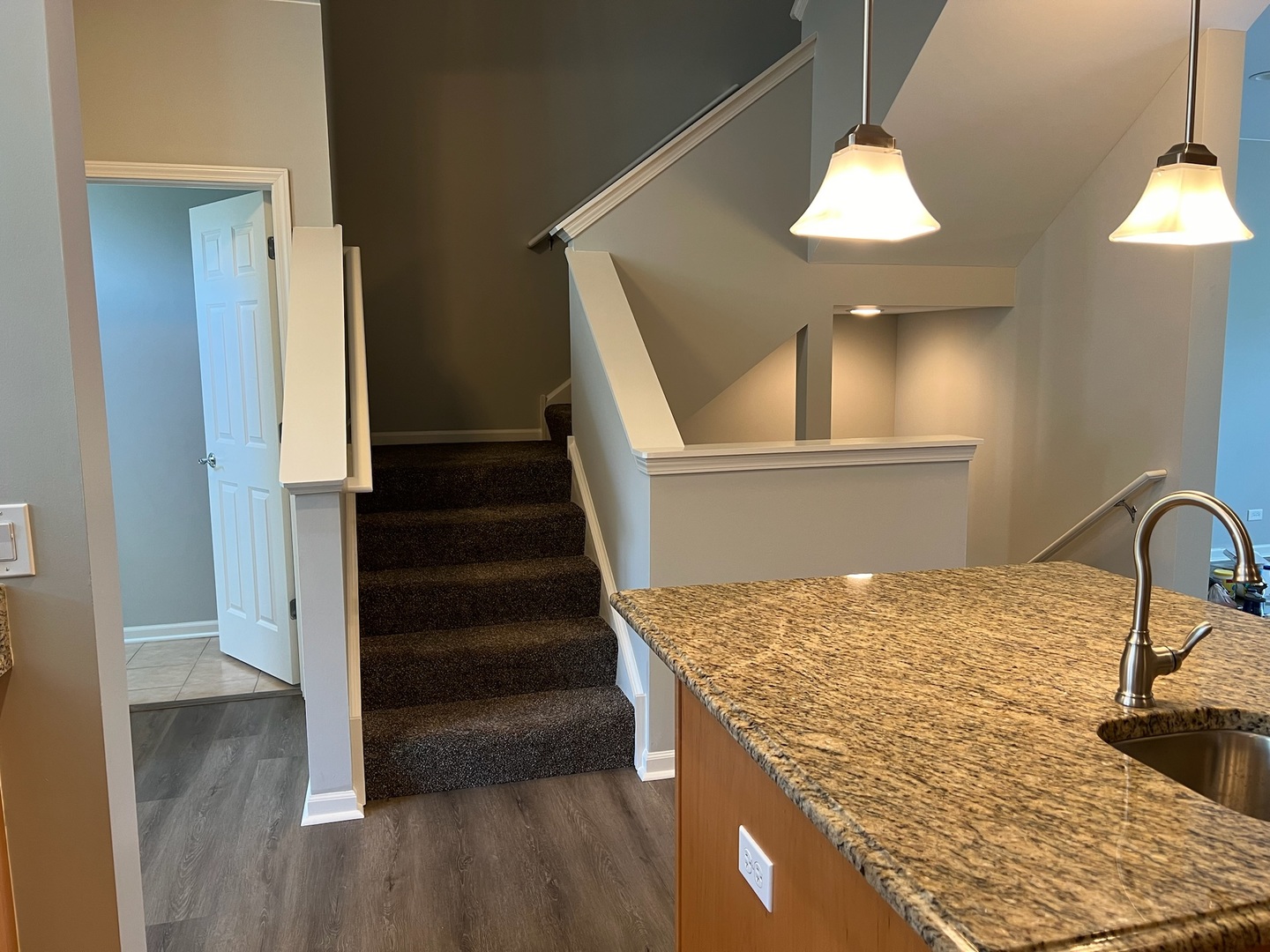 705 N KEYSTONE Lane, Vernon Hills, IL 60061