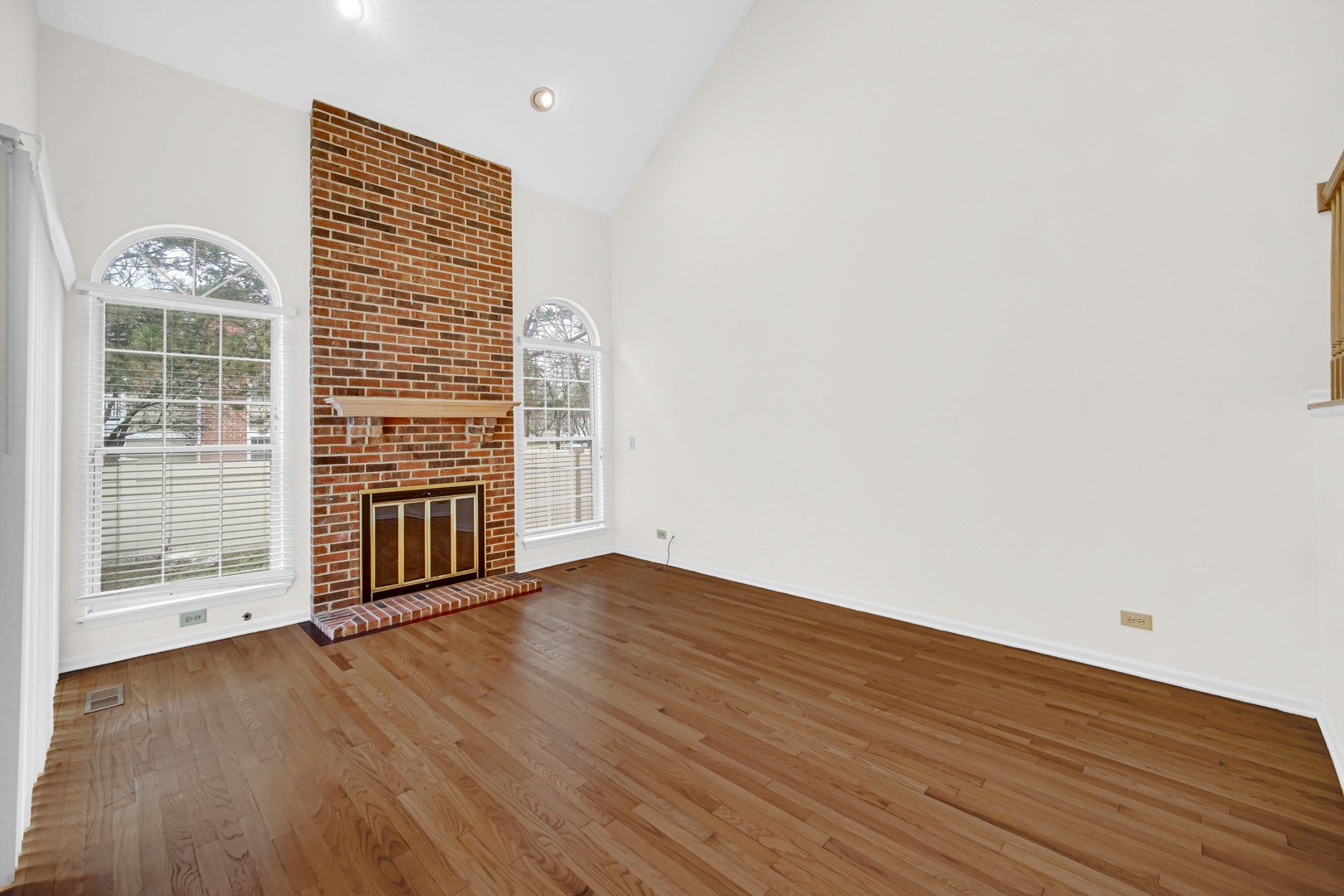 125 Stevens Drive, Schaumburg, IL 60173