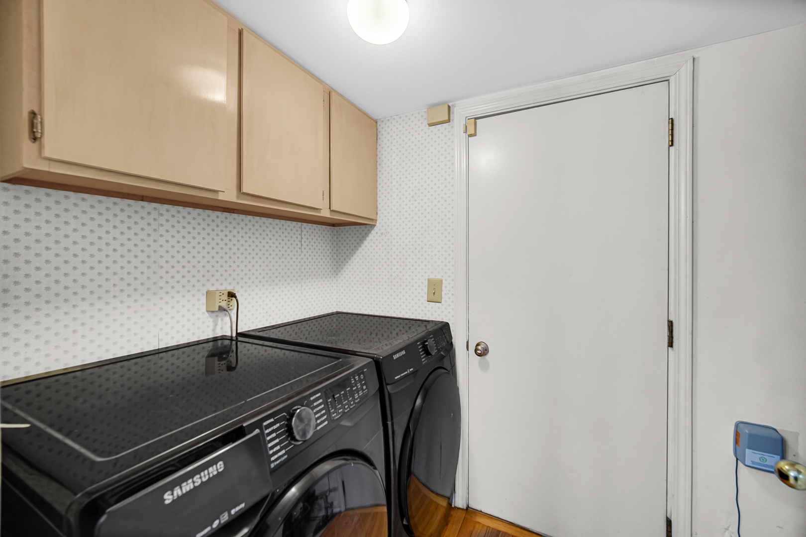 125 Stevens Drive, Schaumburg, IL 60173