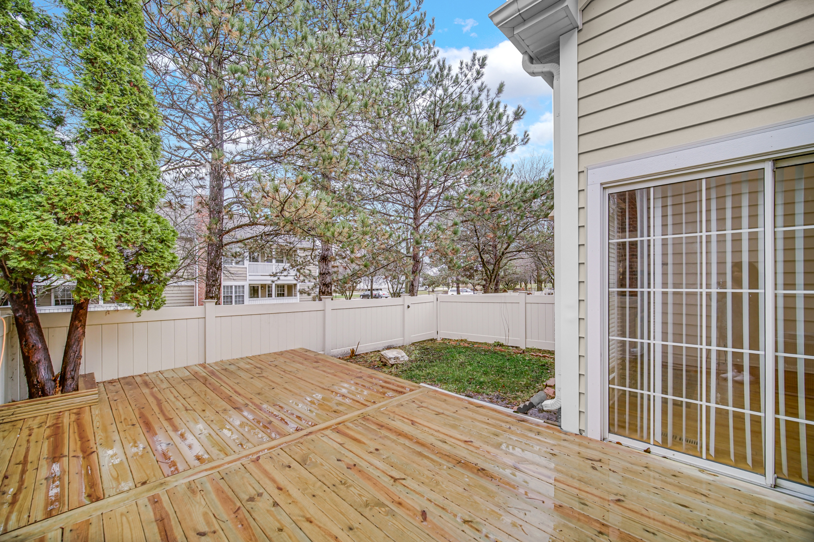 125 Stevens Drive, Schaumburg, IL 60173