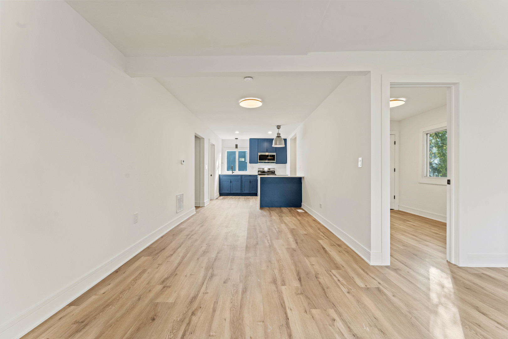 18241 Ridgewood Avenue, Lansing, IL 60438