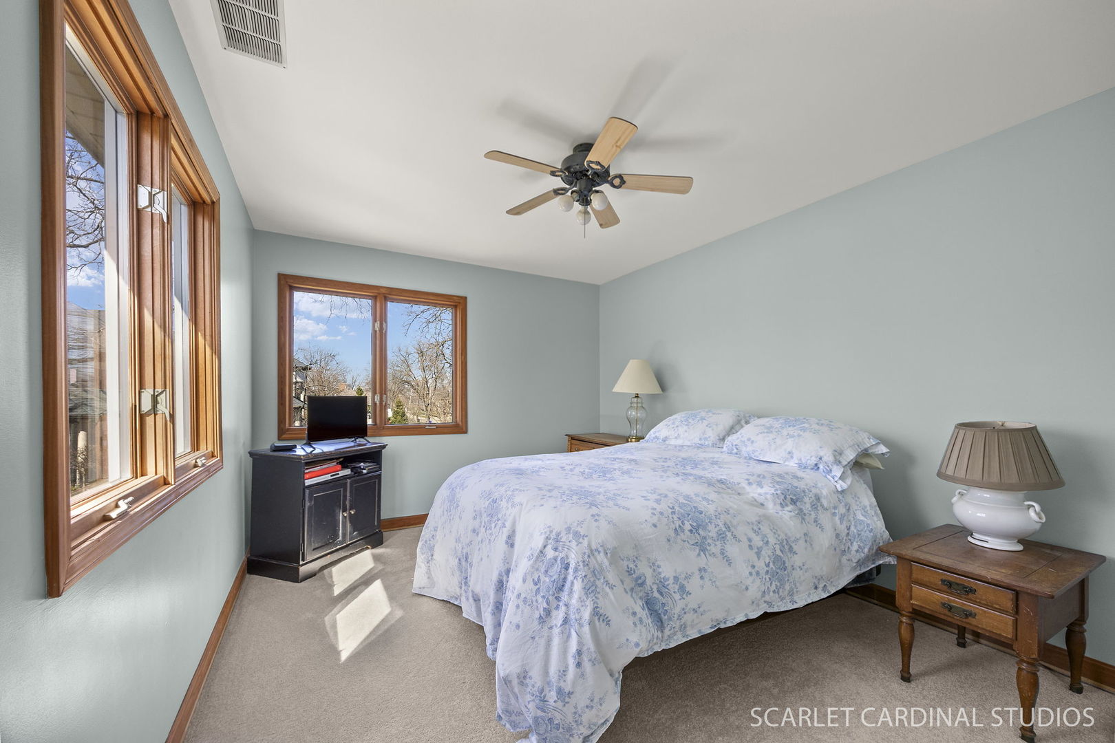 710 N Kenilworth Avenue, Glen Ellyn, IL 60137