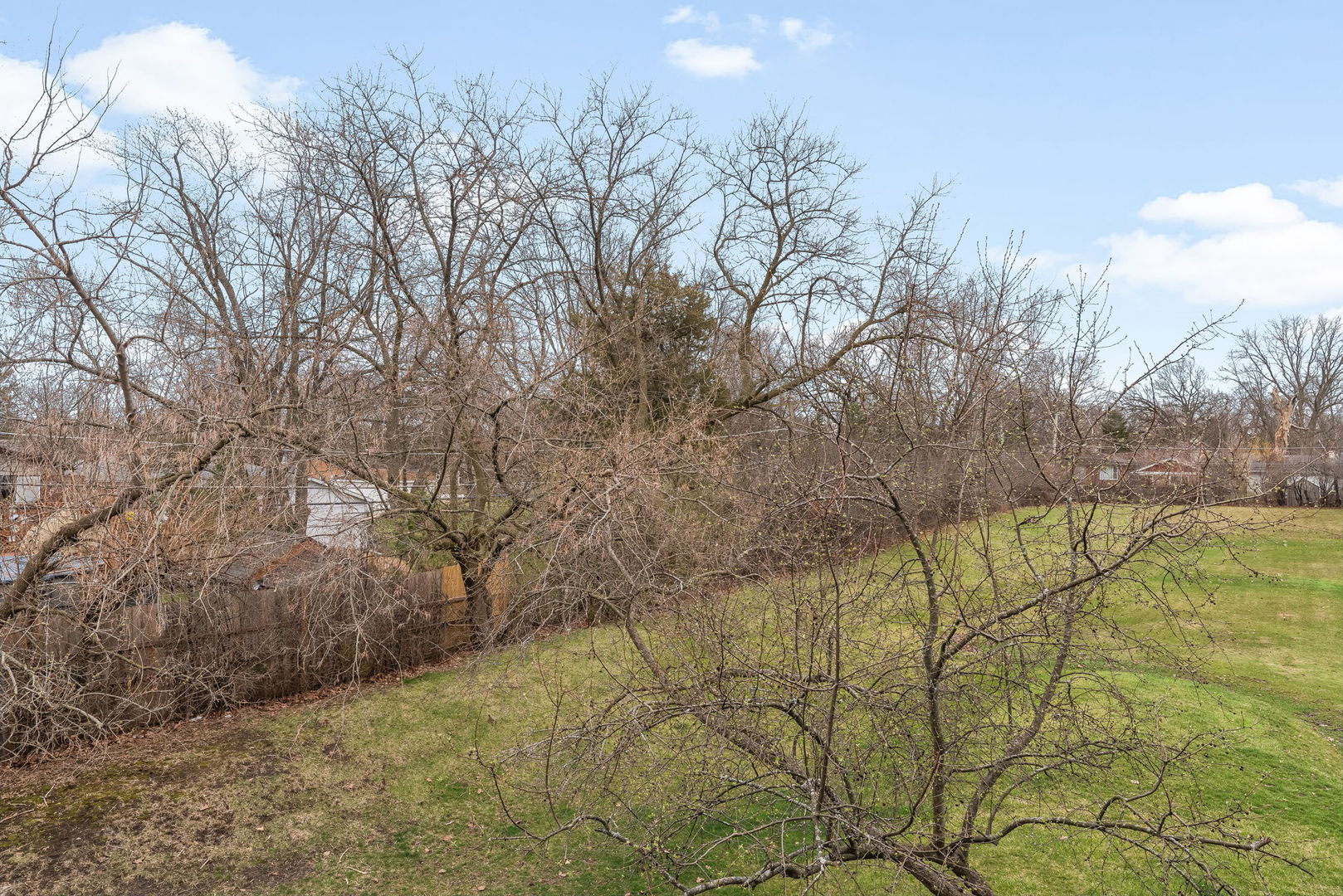 33561 N Royal Oak Lane #209, Grayslake, IL 60030