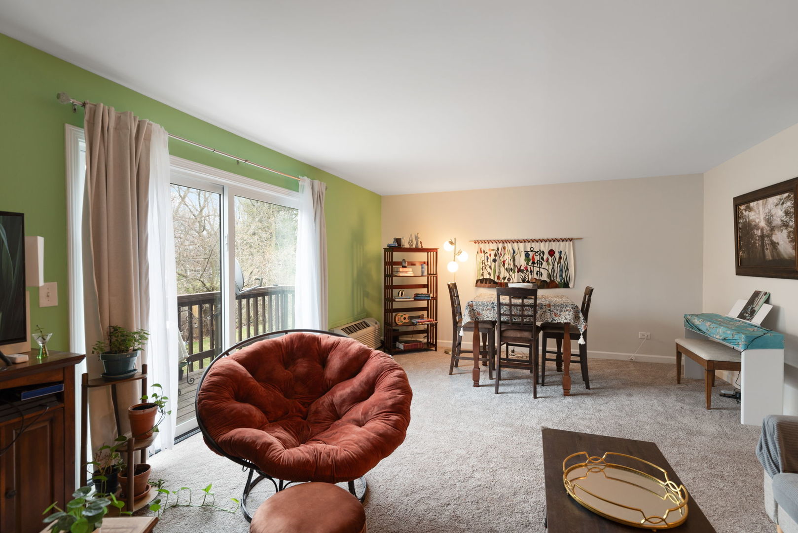 33561 N Royal Oak Lane #209, Grayslake, IL 60030