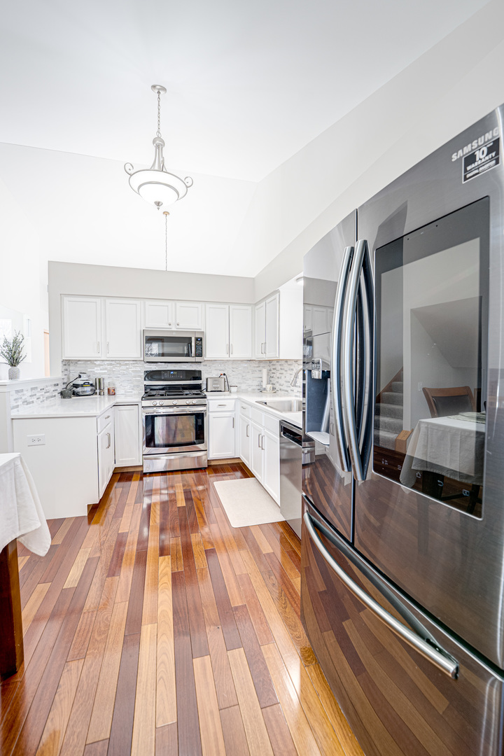 2110 WYNHAM LAKES Court, Plainfield, IL 60586