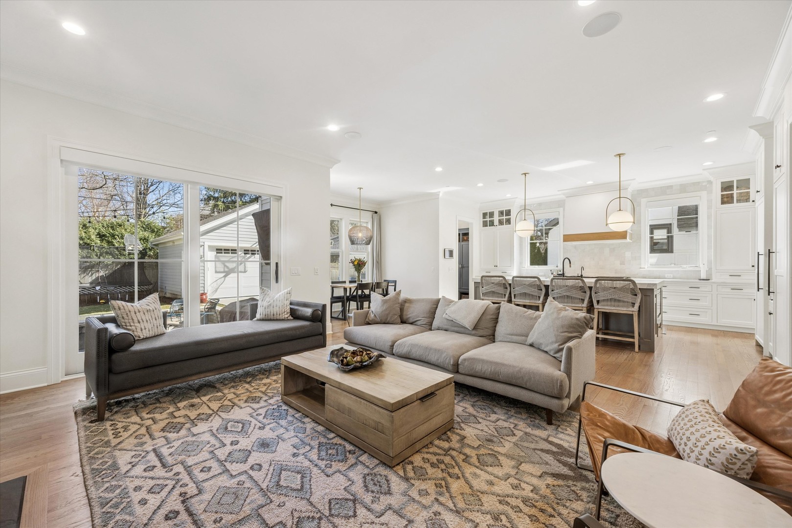 4041 Johnson Avenue, Western Springs, IL 60558