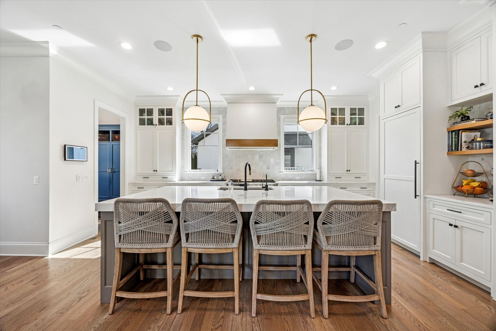 4041 Johnson Avenue, Western Springs, IL 60558