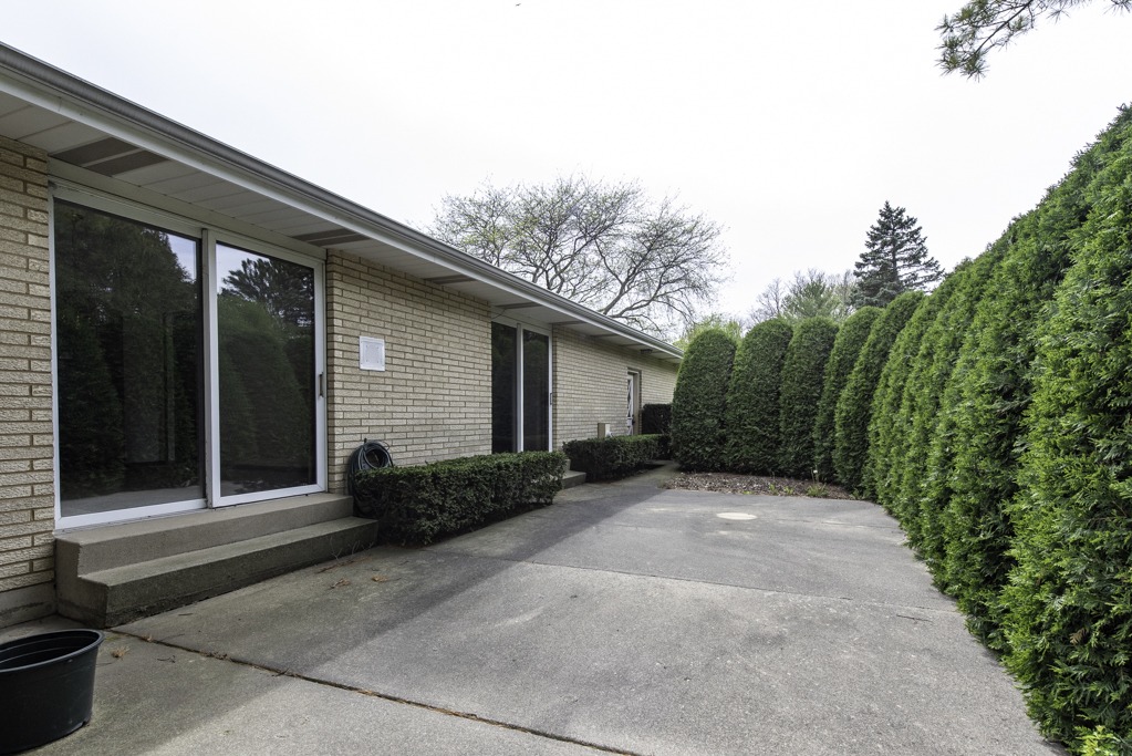 4914 3rd Street, Winthrop Harbor, IL 60096