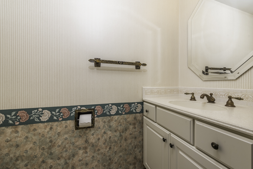 4914 3rd Street, Winthrop Harbor, IL 60096