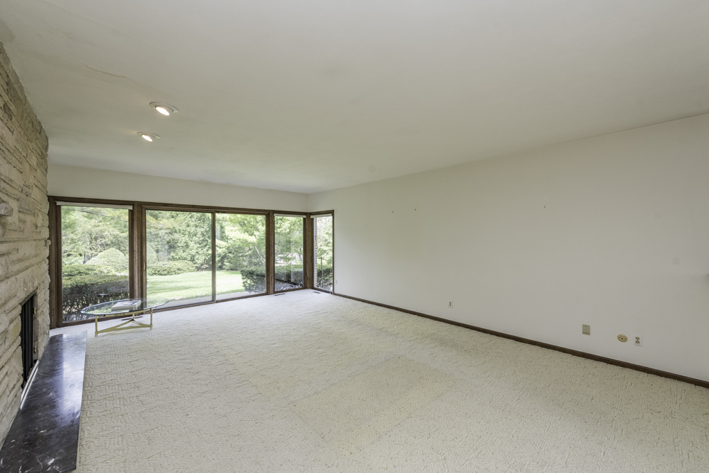 4914 3rd Street, Winthrop Harbor, IL 60096