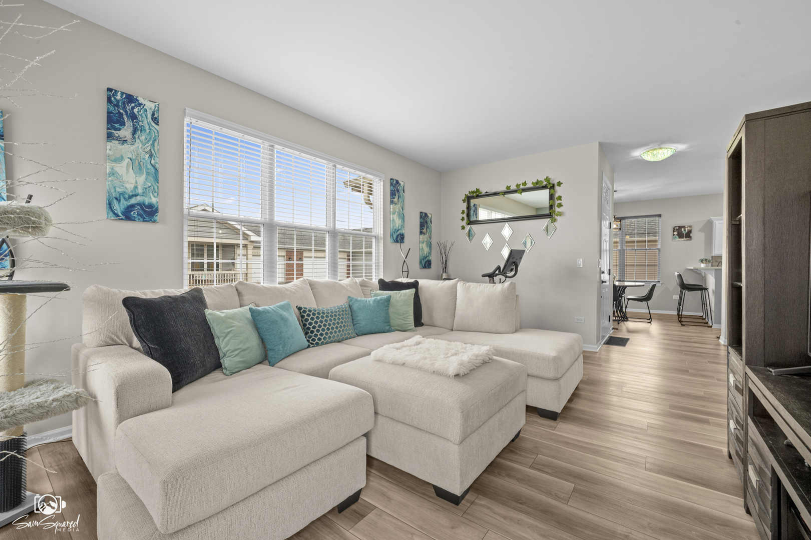 15958 Buckner Pond Way, Crest Hill, IL 60403