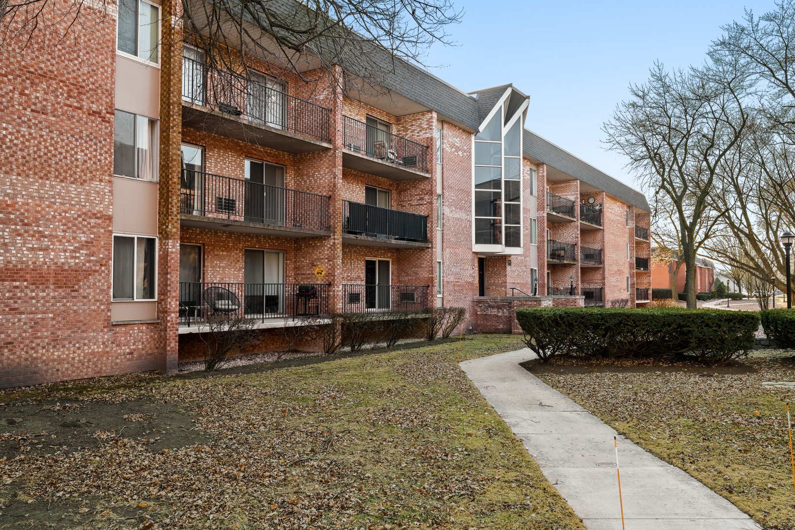 1001 N Mill Street #203, Naperville, IL 60563