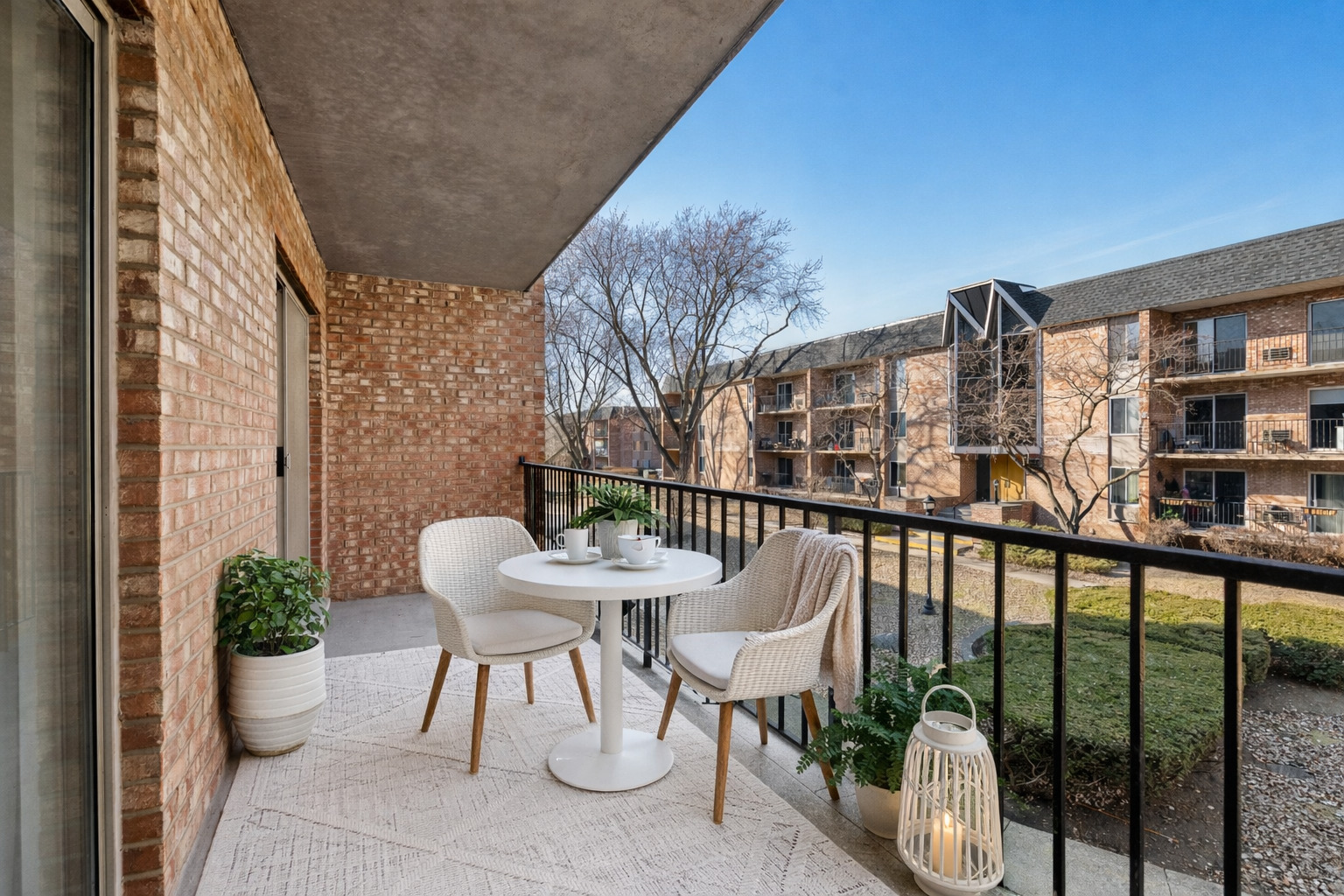 1001 N Mill Street #203, Naperville, IL 60563