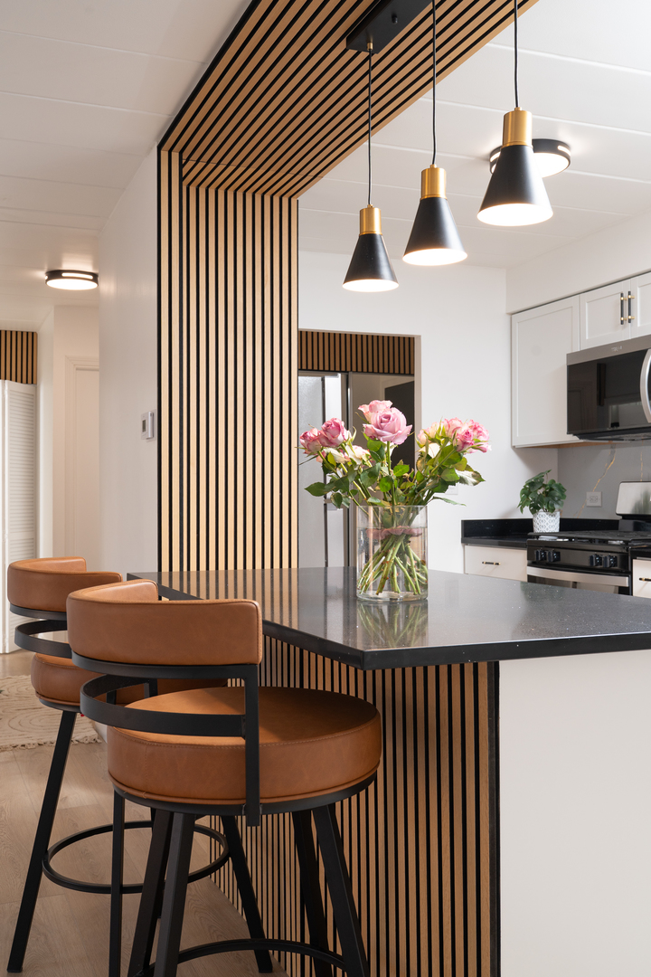 1001 N Mill Street #203, Naperville, IL 60563