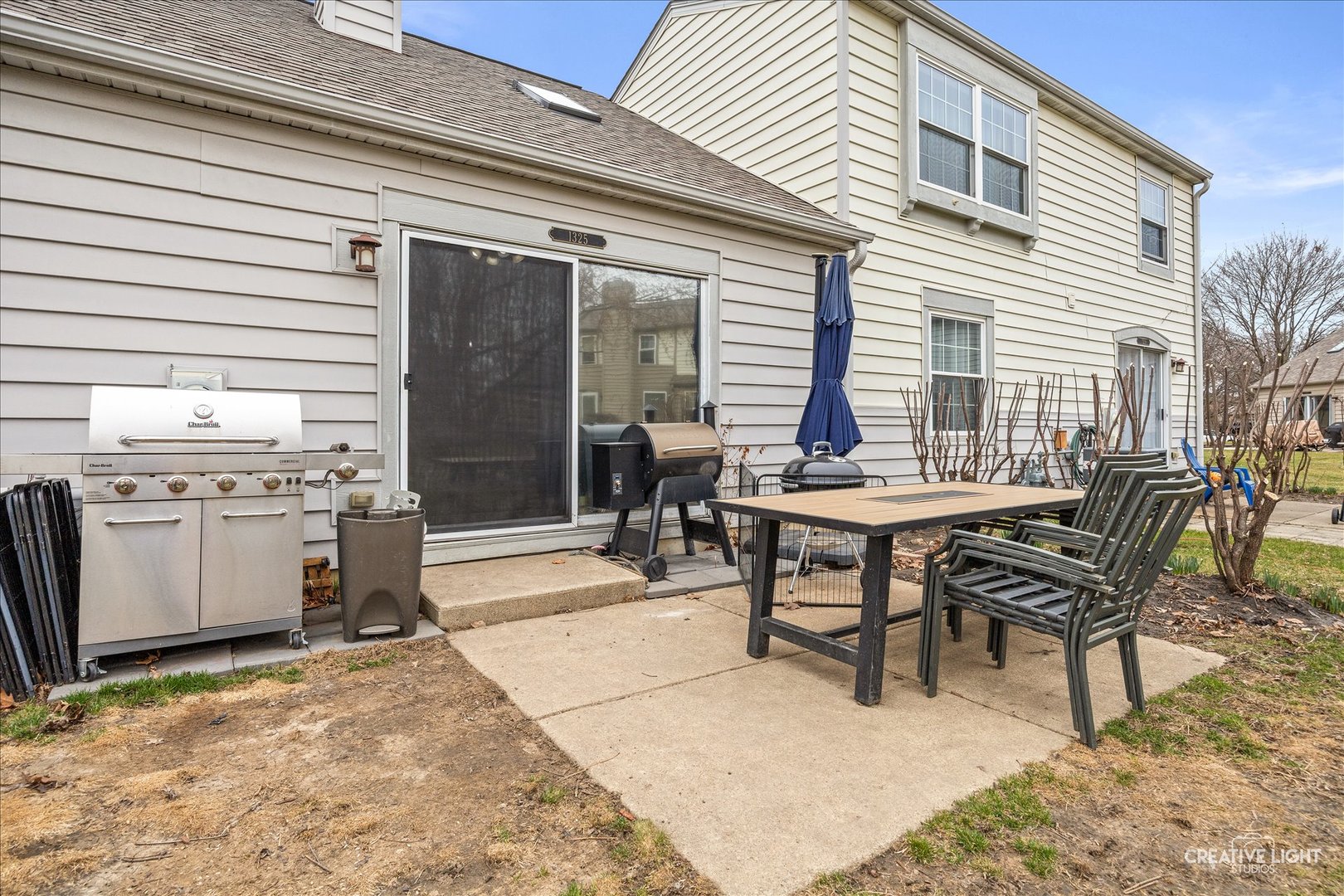 1325 Gloucester Circle, Carol Stream, IL 60188