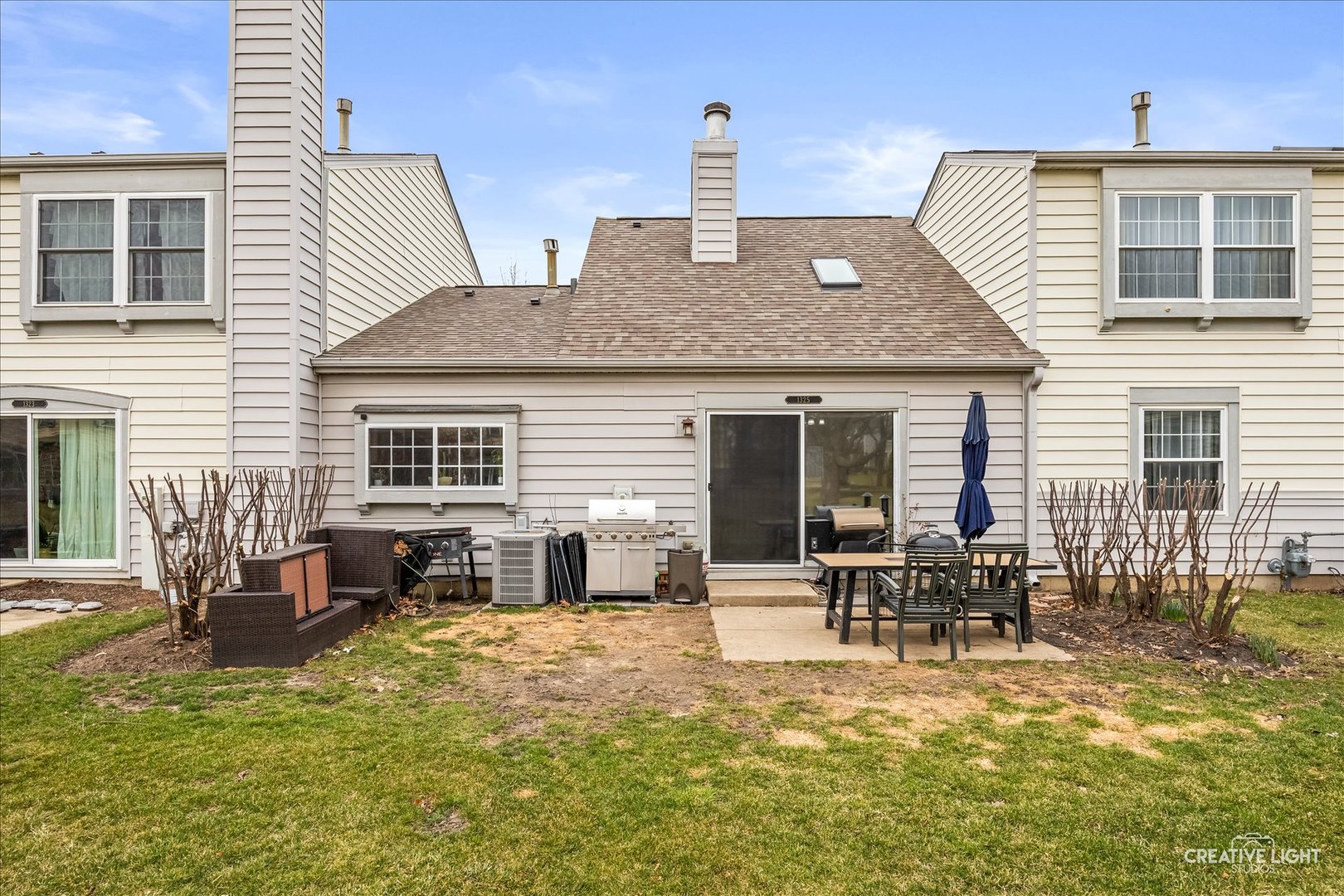 1325 Gloucester Circle, Carol Stream, IL 60188