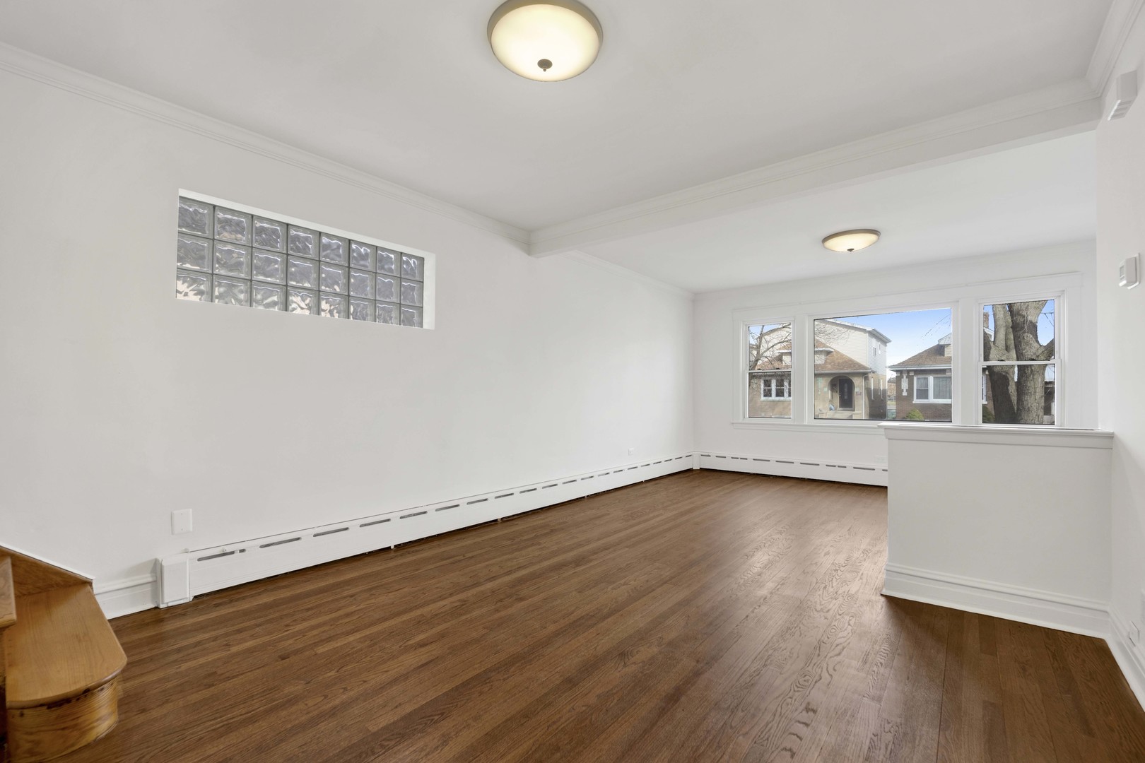 2808 N 76th Court, Elmwood Park, IL 60707