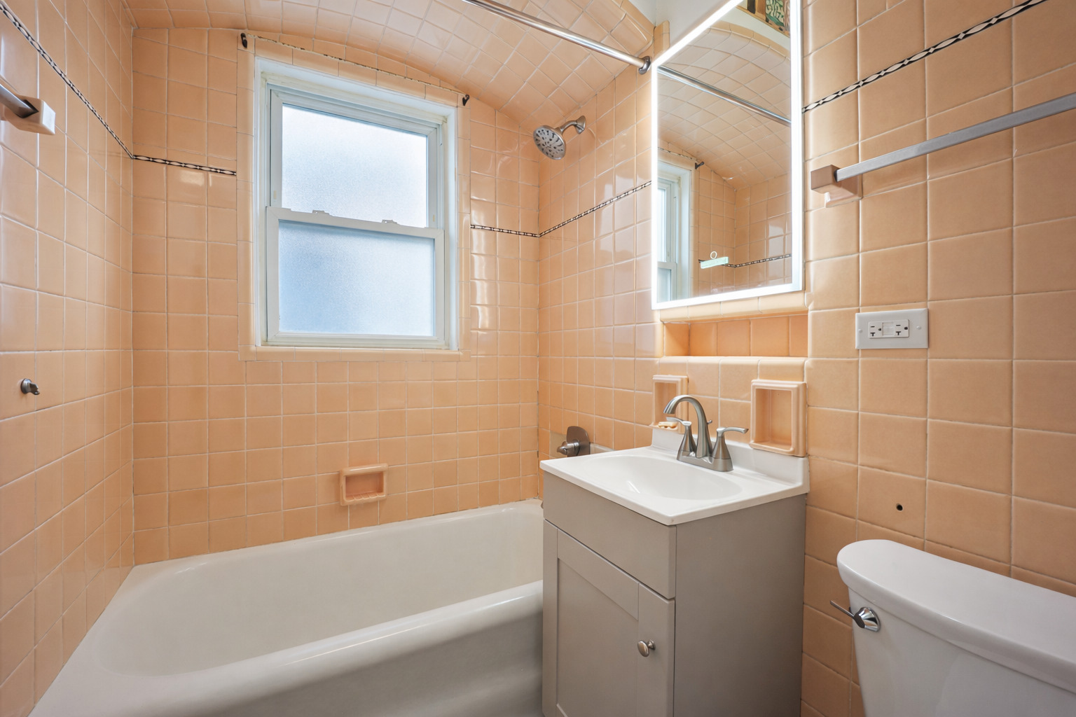 2808 N 76th Court, Elmwood Park, IL 60707