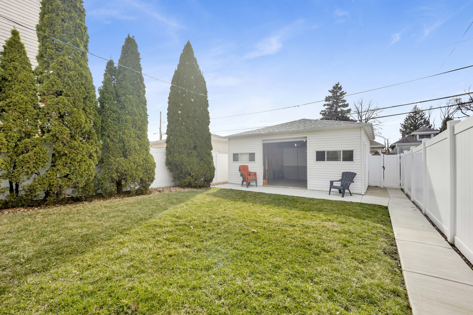 2808 N 76th Court, Elmwood Park, IL 60707