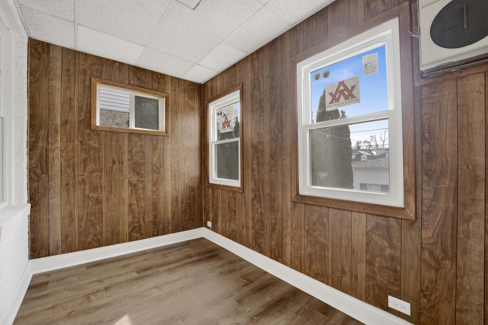 2808 N 76th Court, Elmwood Park, IL 60707