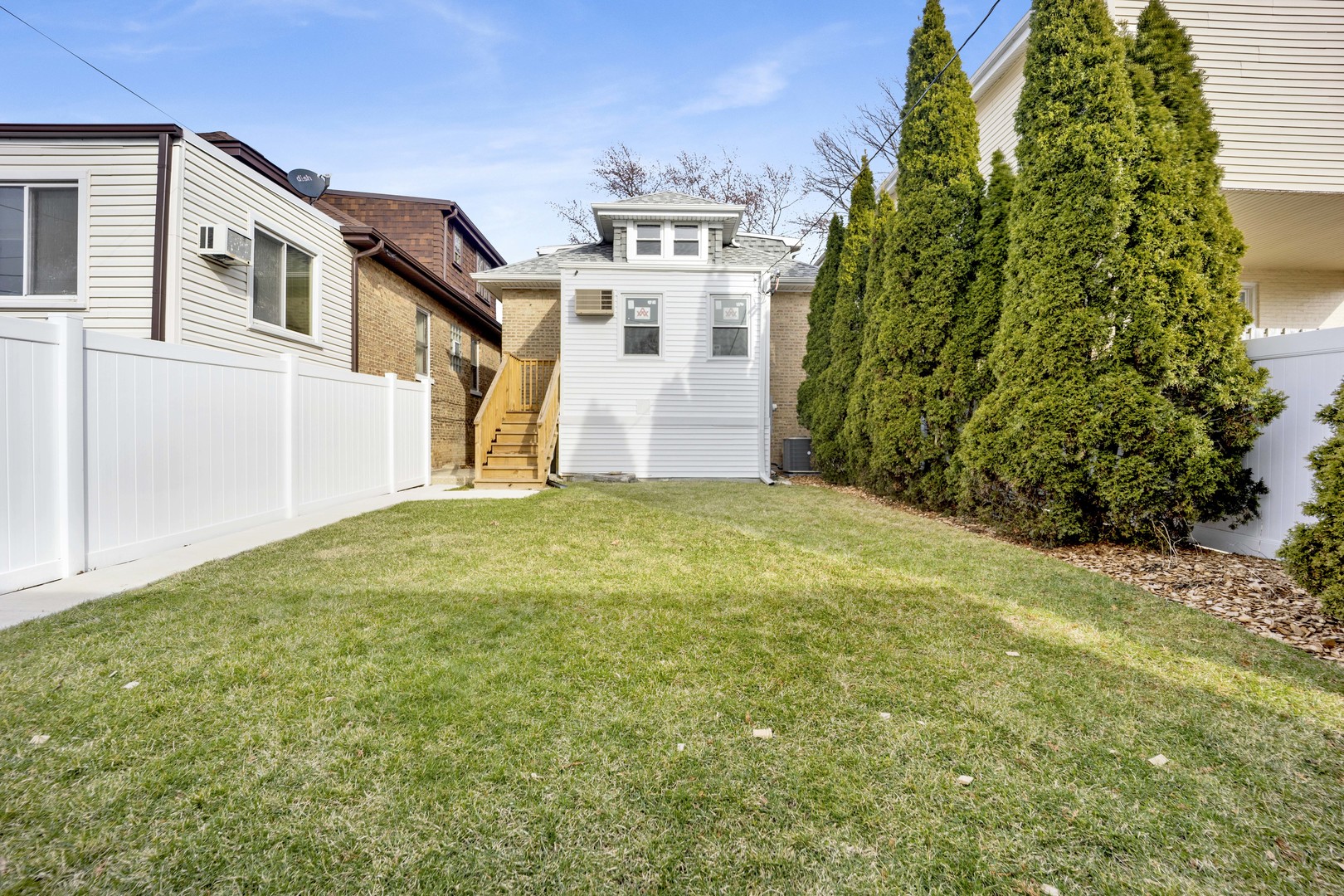 2808 N 76th Court, Elmwood Park, IL 60707