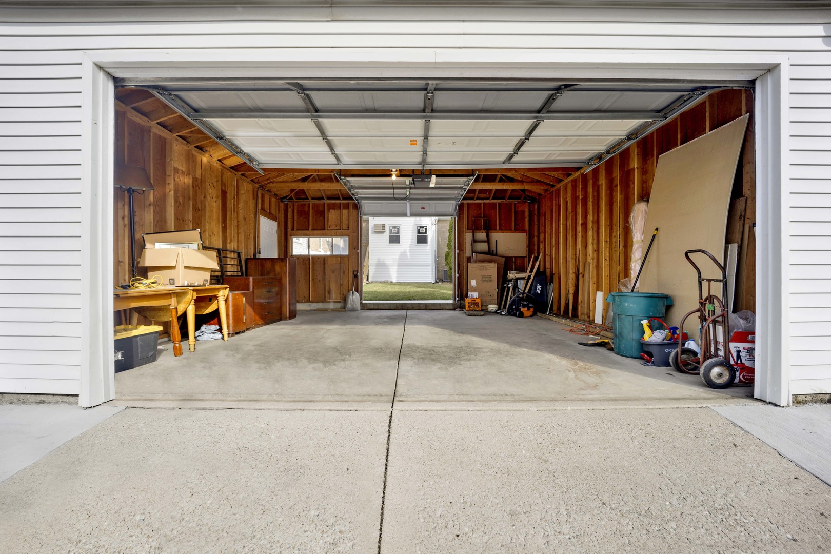 2808 N 76th Court, Elmwood Park, IL 60707