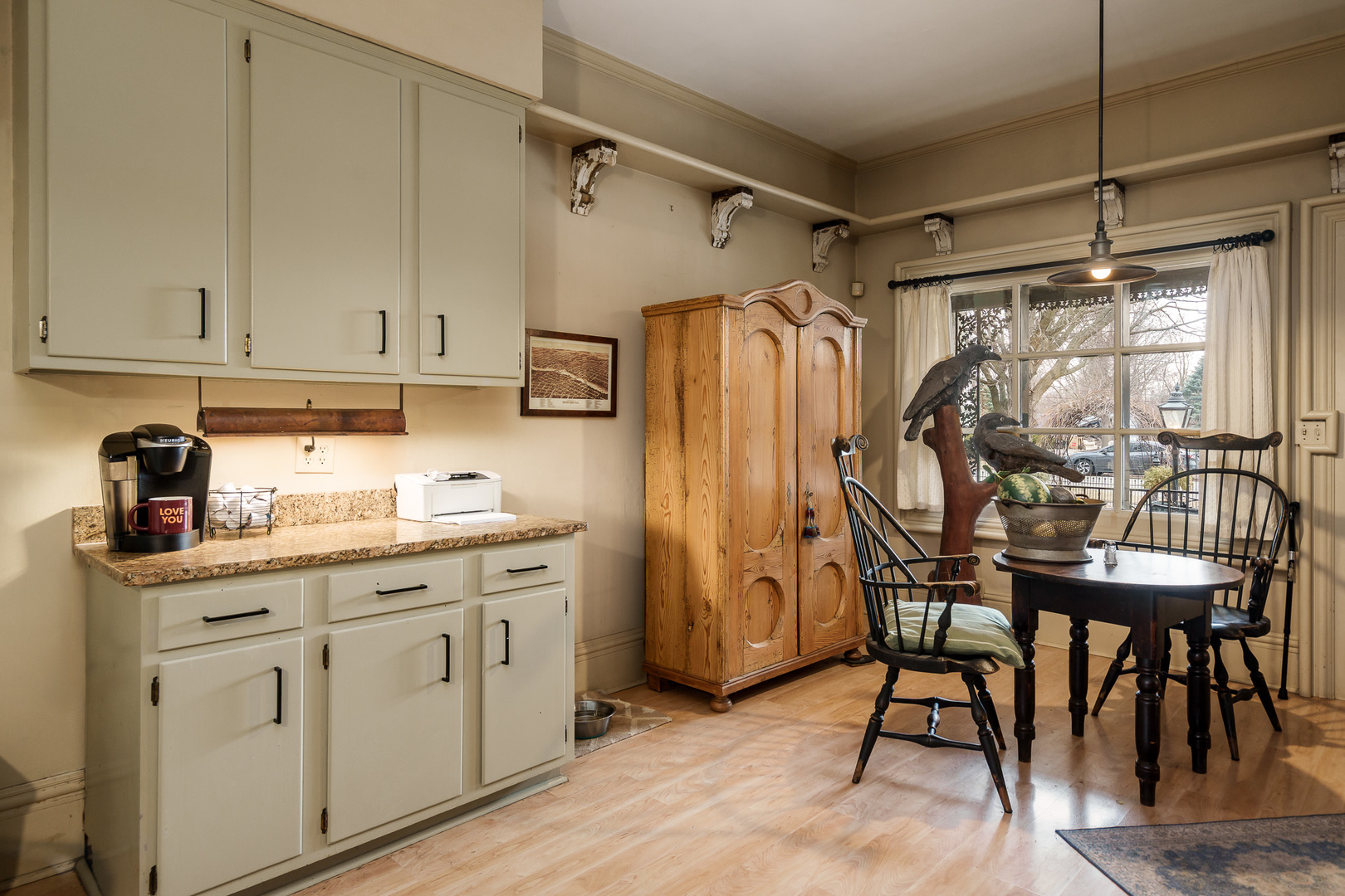 326 S 2nd Street, Rockford, IL 61104