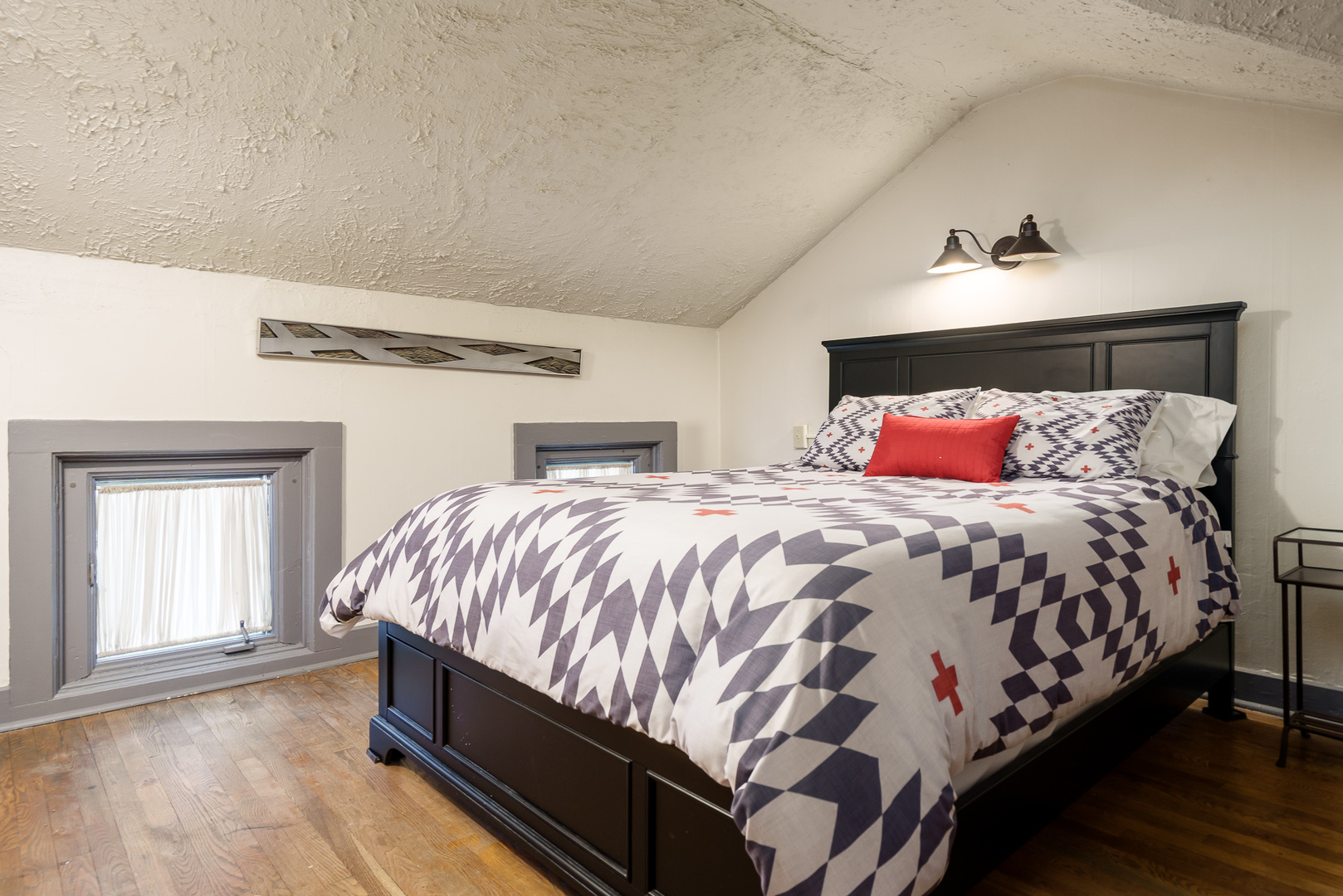 326 S 2nd Street, Rockford, IL 61104