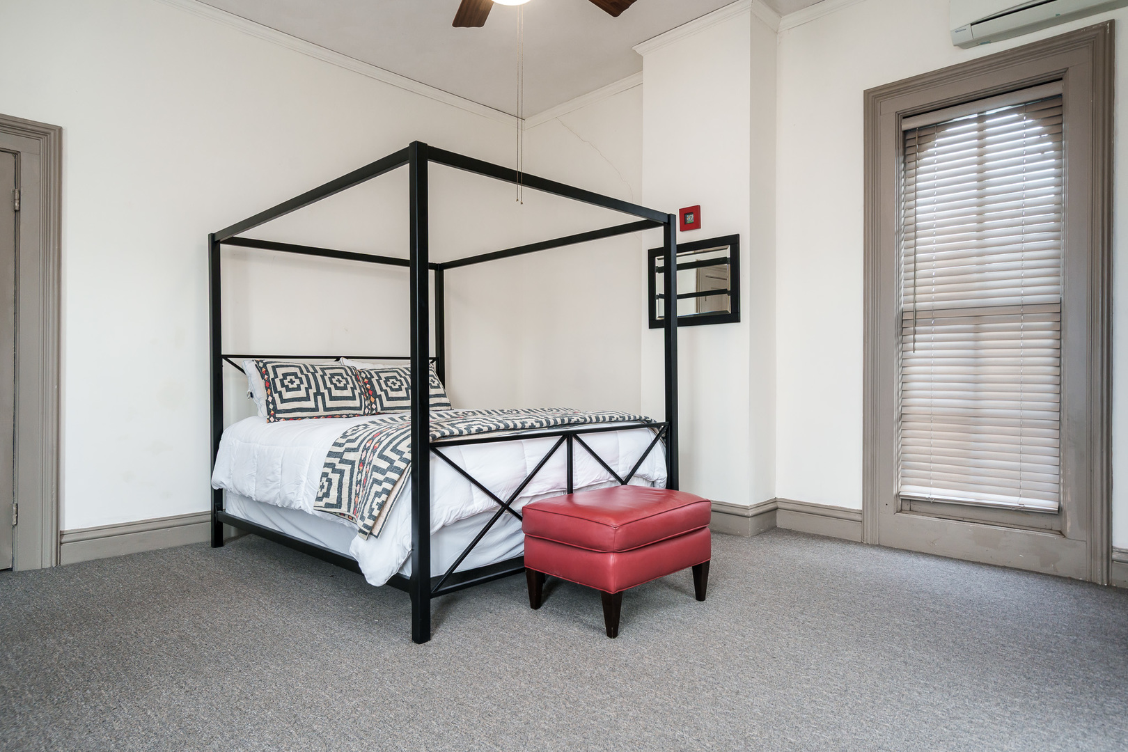 326 S 2nd Street, Rockford, IL 61104