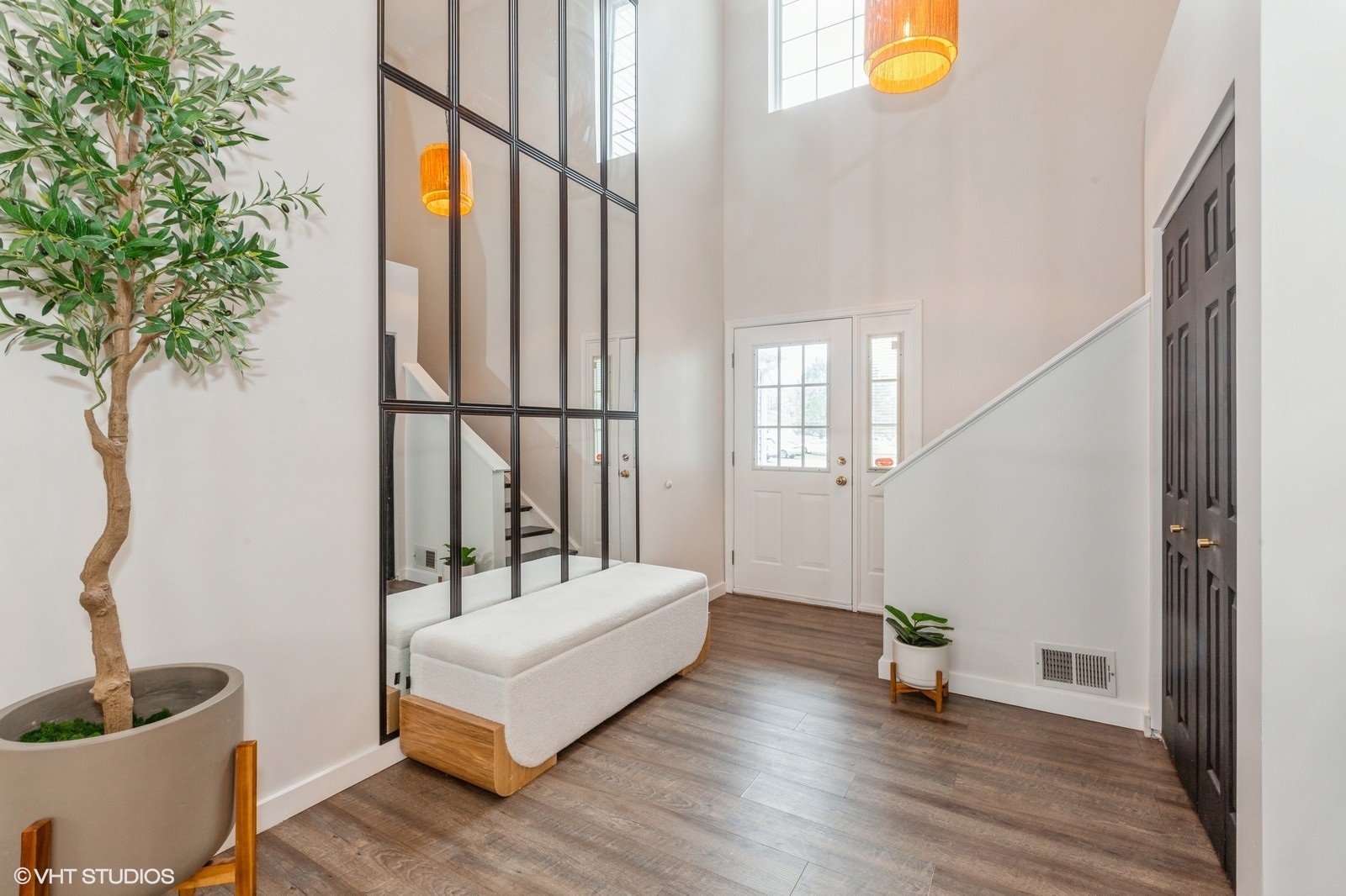 936 Moultrie Court, Naperville, IL 60563