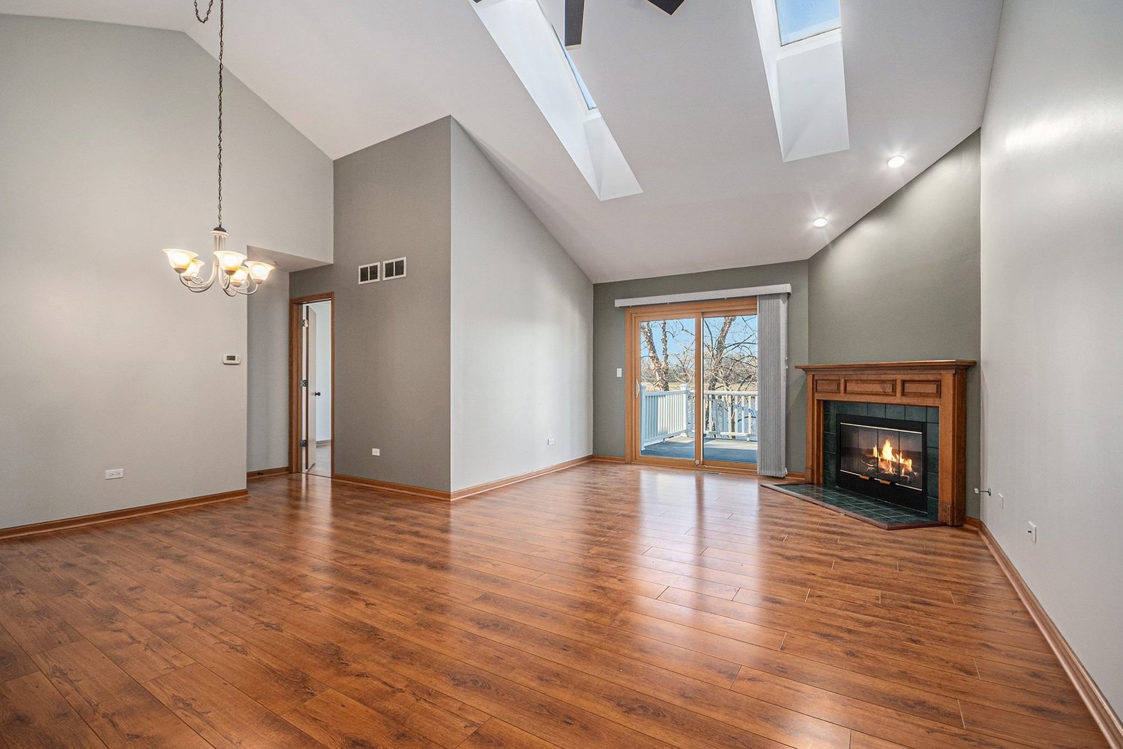 3414 Lake Shore Drive, Joliet, IL 60431