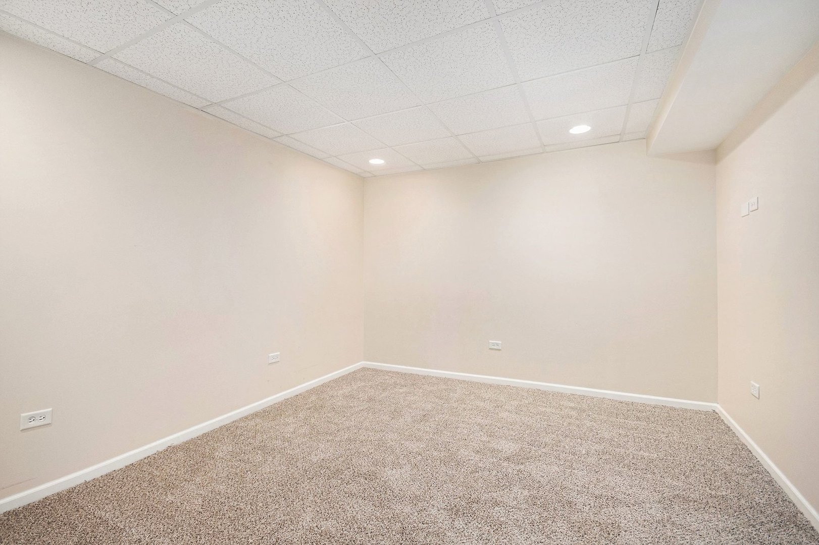 3414 Lake Shore Drive, Joliet, IL 60431