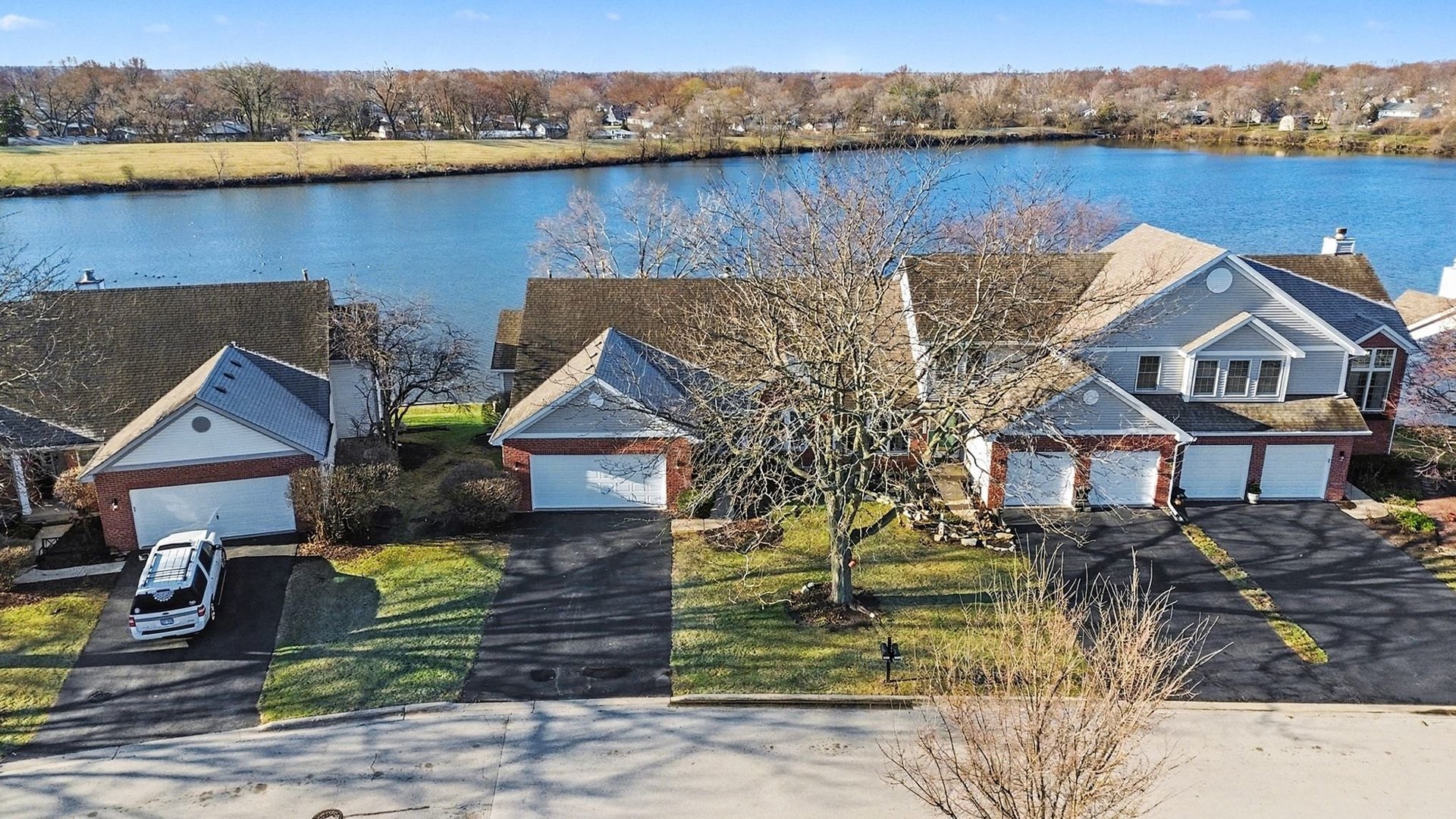 3414 Lake Shore Drive, Joliet, IL 60431