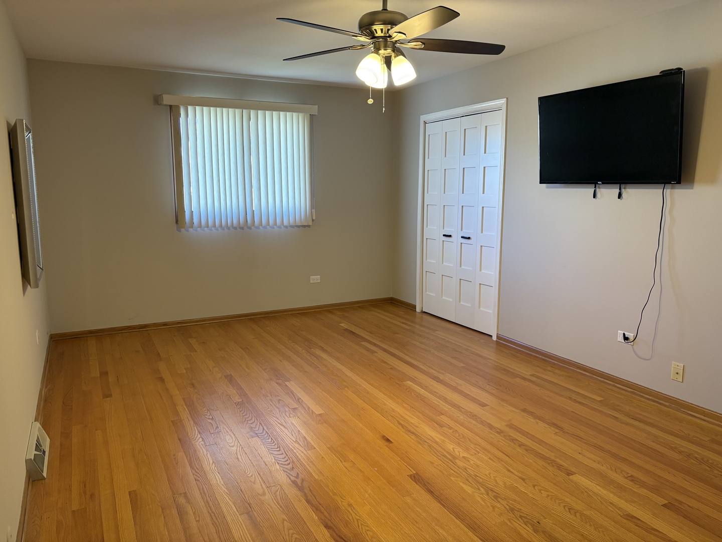 8320 Heather Lane, Tinley Park, IL 60477