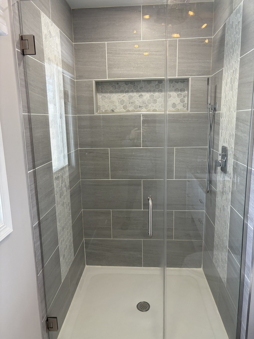 8320 Heather Lane, Tinley Park, IL 60477