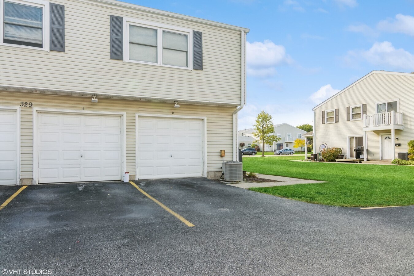 329 David Court #B, Bartlett, IL 60103
