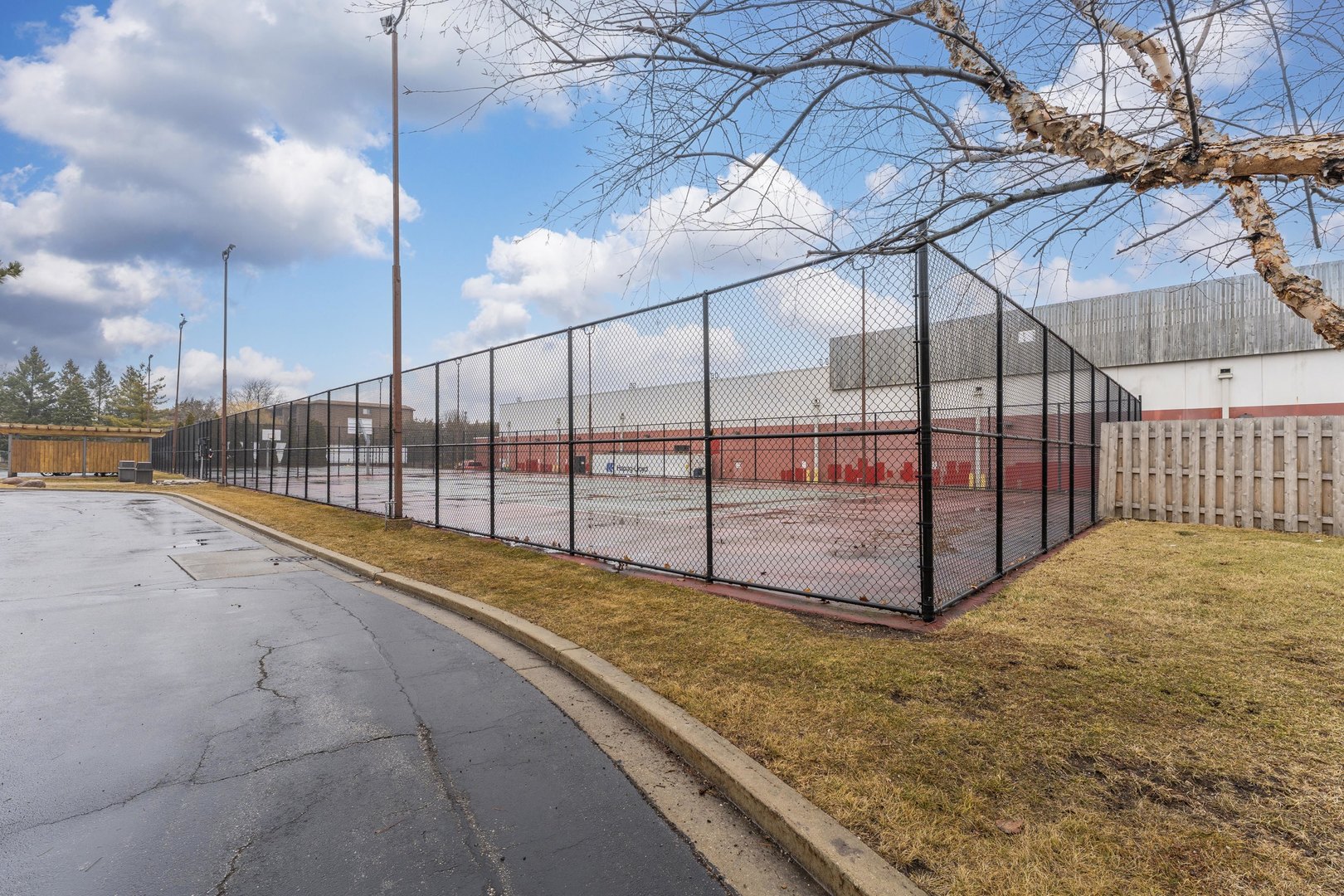 10 Oak Creek Drive #1020, Buffalo Grove, IL 60089