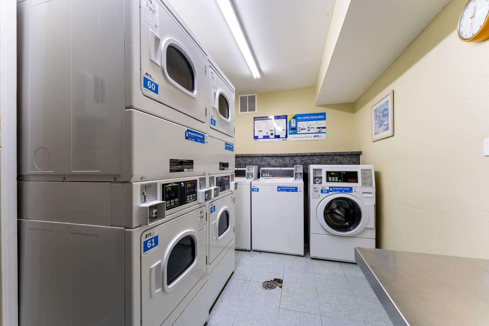 10 Oak Creek Drive #1020, Buffalo Grove, IL 60089